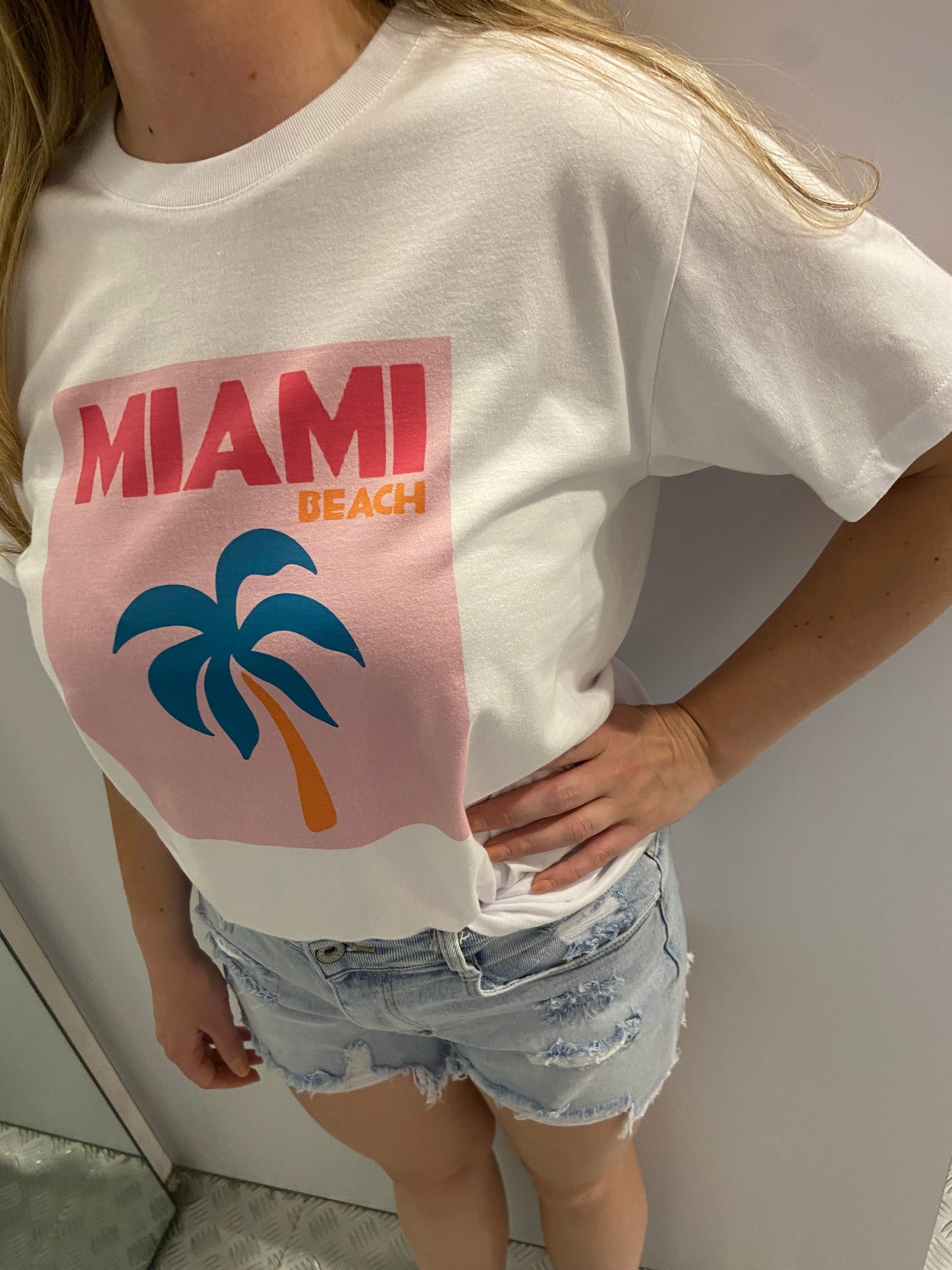 MIAMI beach T-shirt