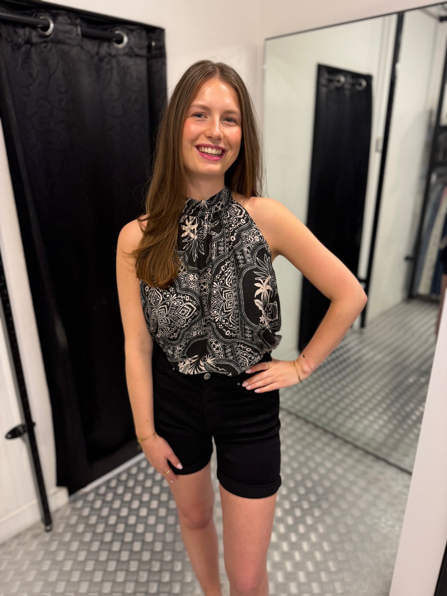 Marmary loose black top