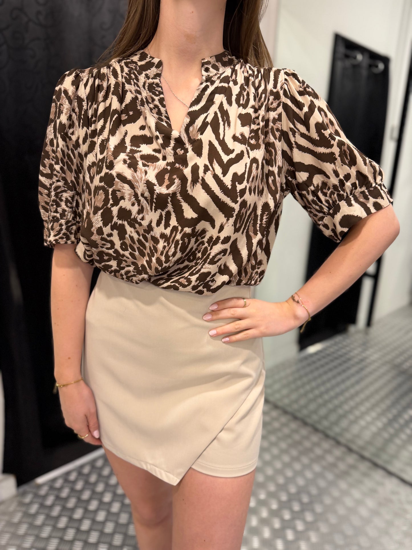 Animal beige blouse