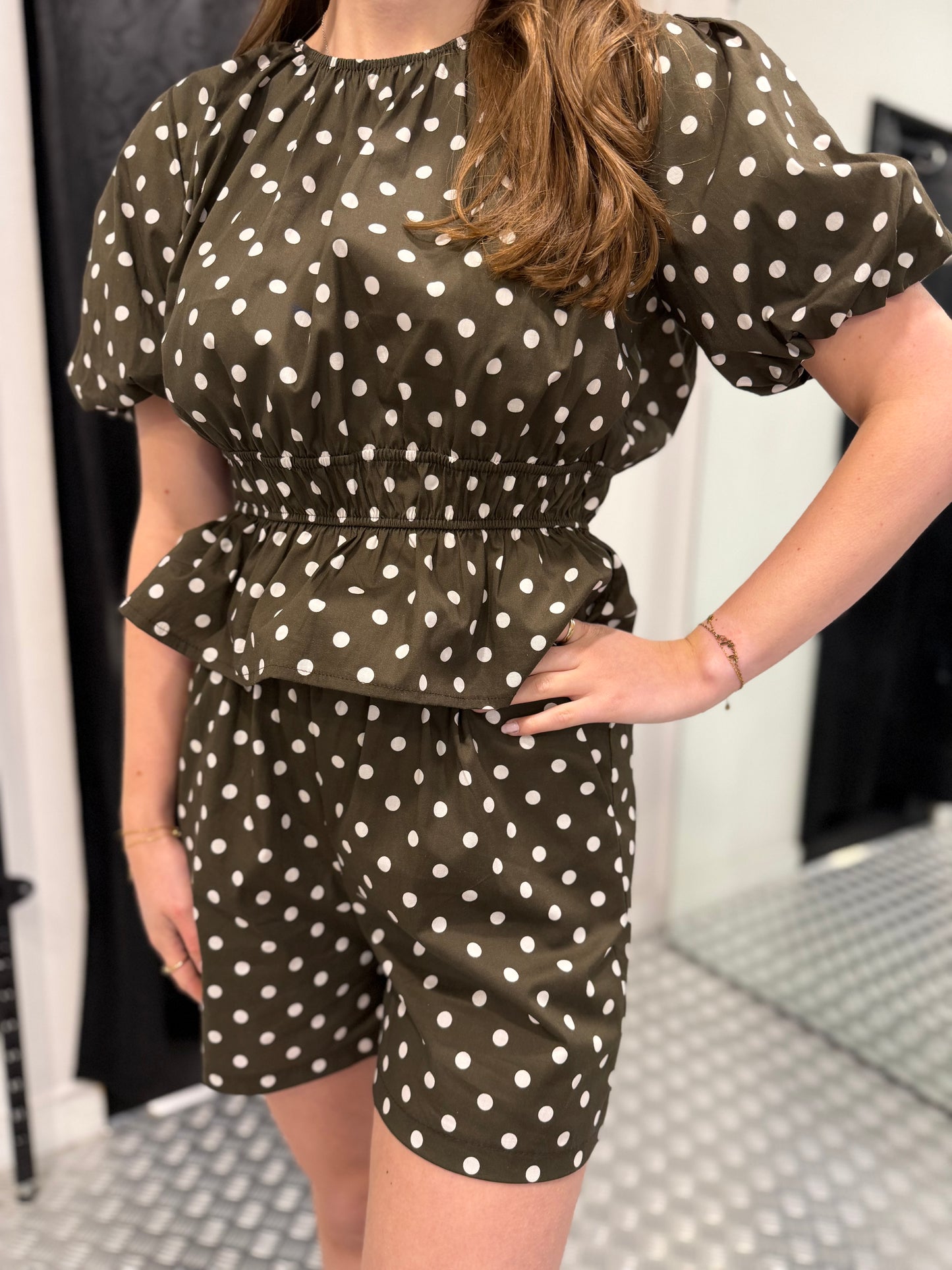 Legergroene dot short