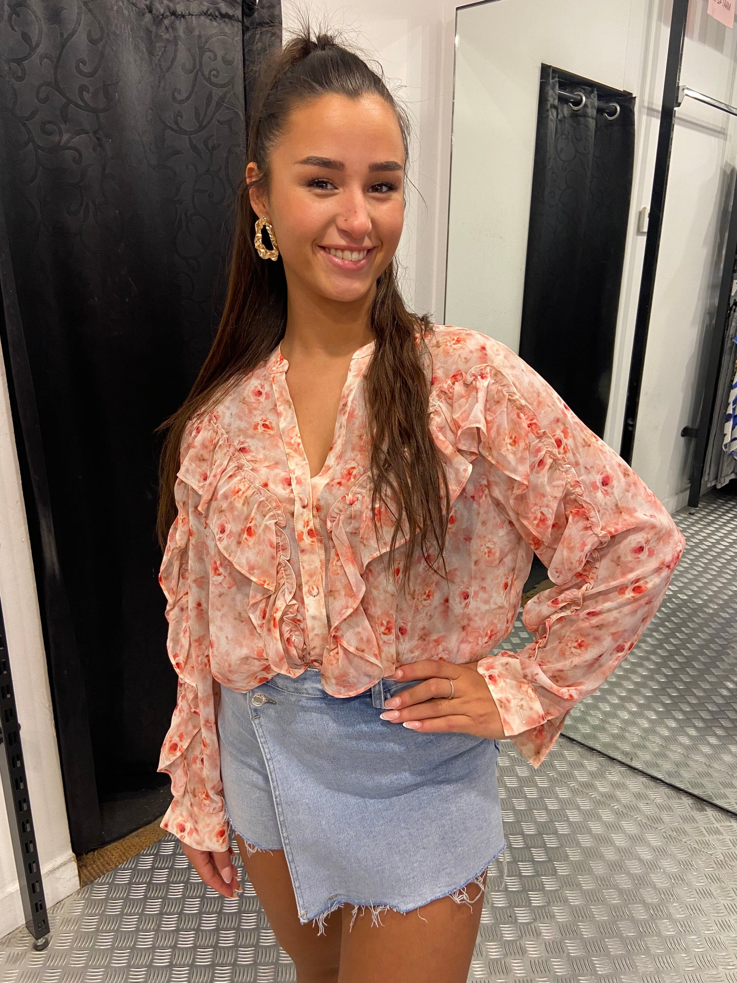 Zalm ruffle flower blouse