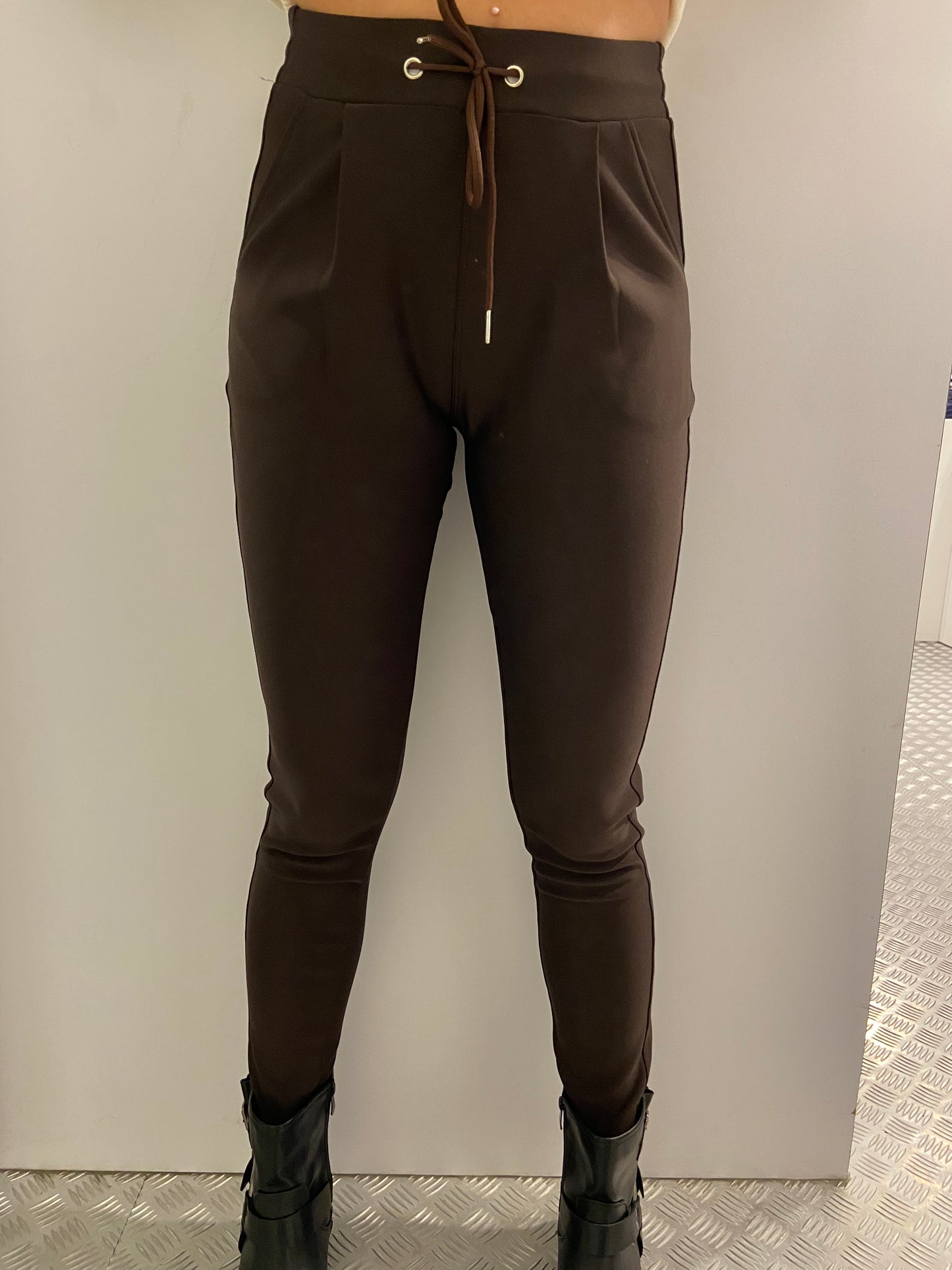 Bruine jogging pants