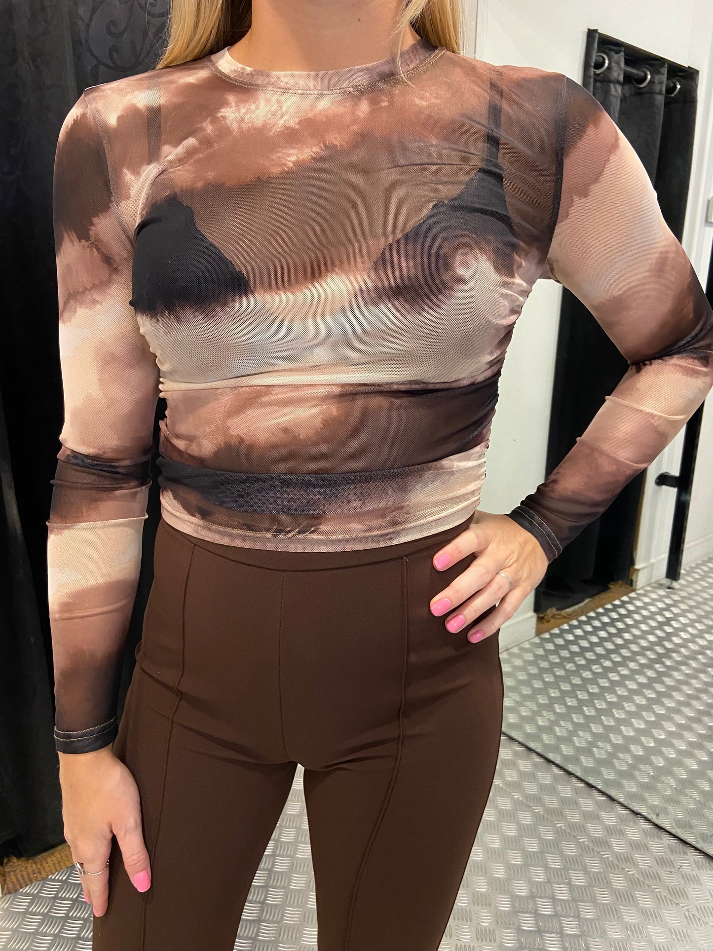 Brown marble mesh top by swan