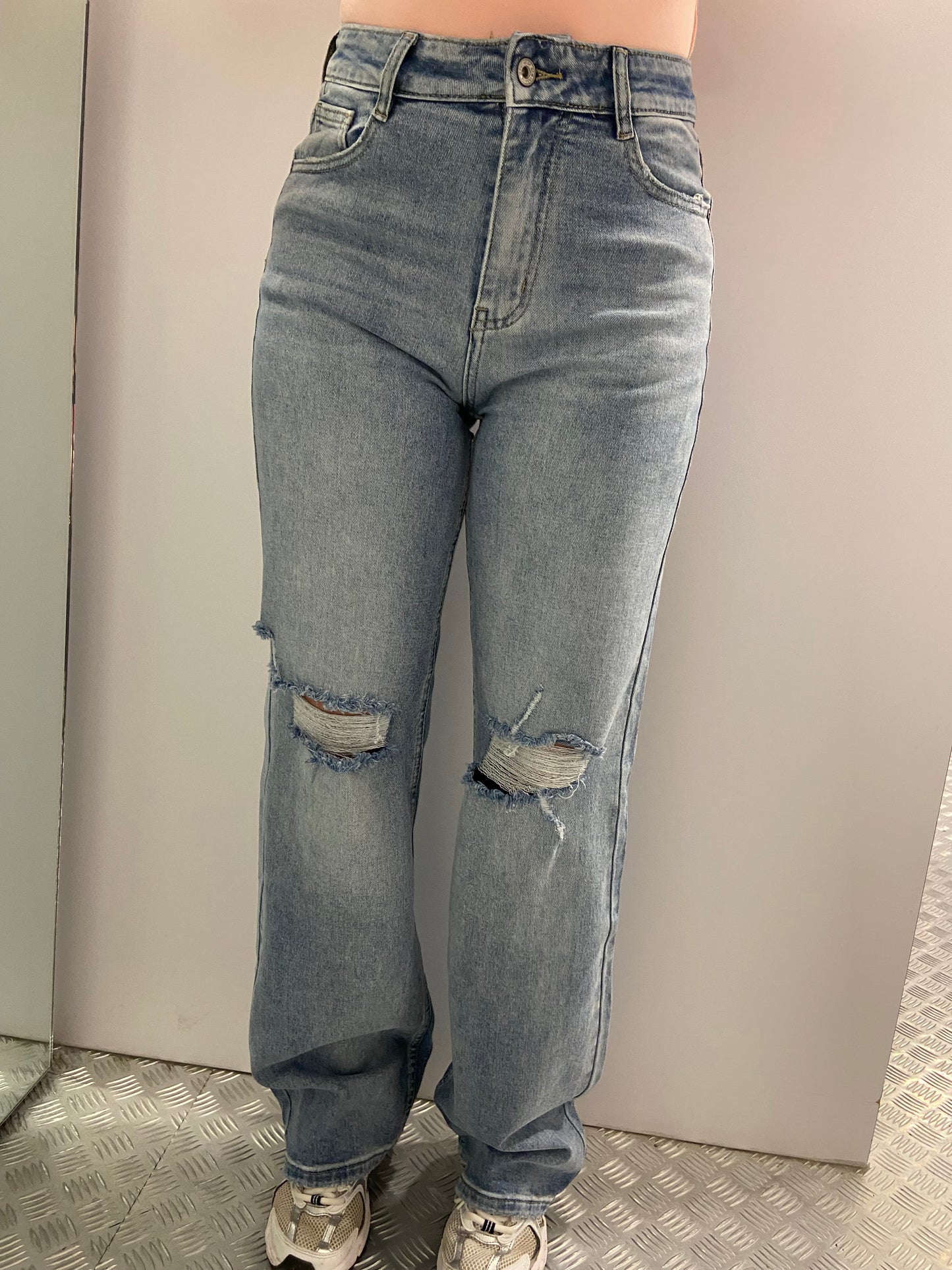 Ripped wide leg jeans