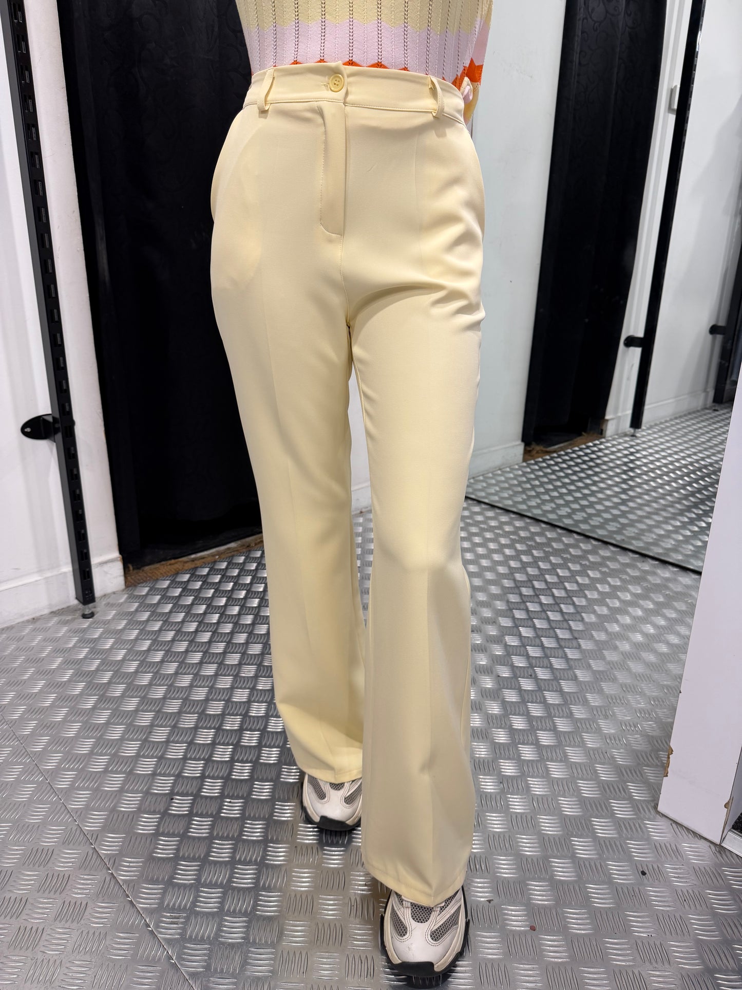 Gele pantalon