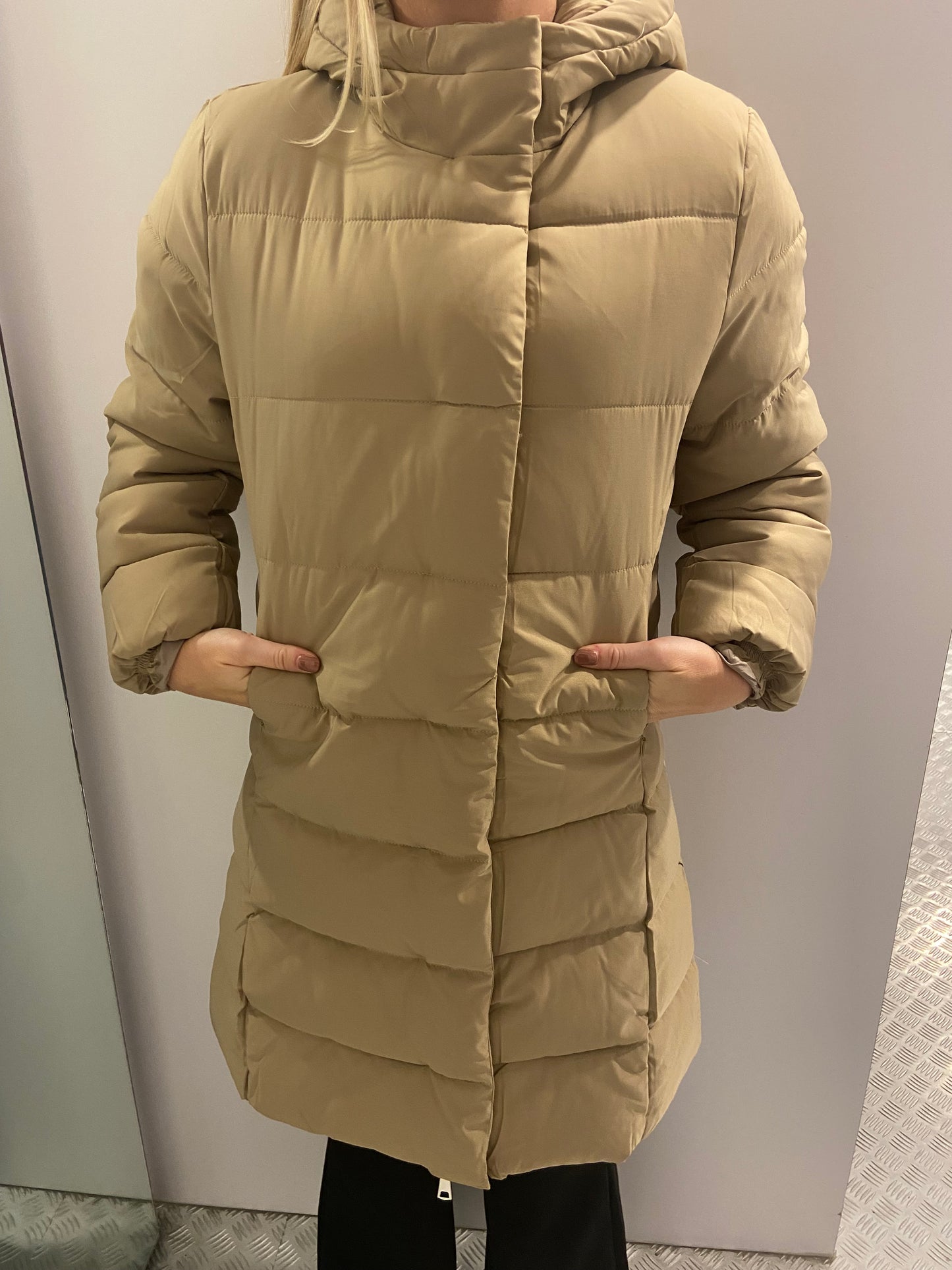 Beige lange winterjas
