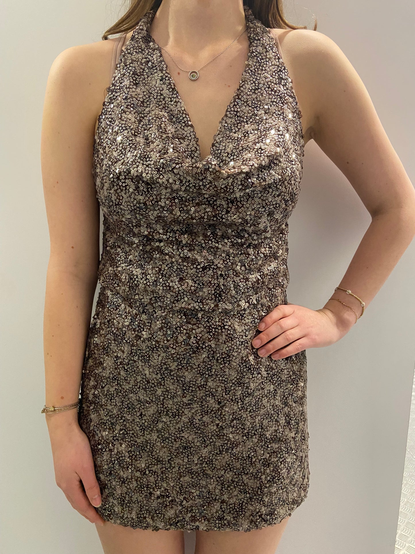 Sequin shiny haltertop