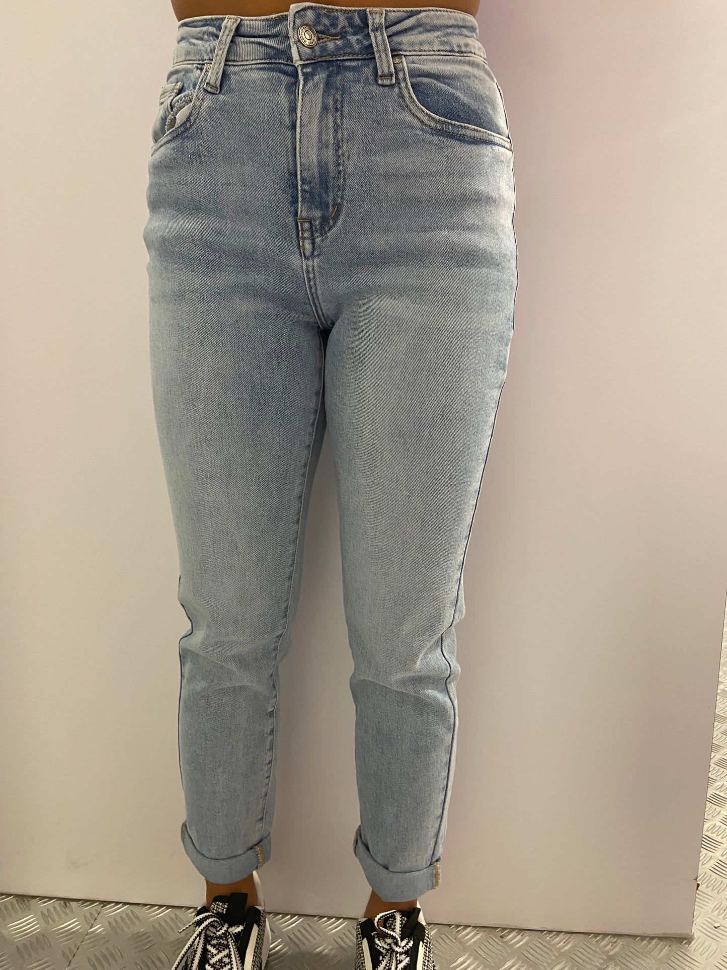Lichtblauwe mom fit jeans HM 306-2