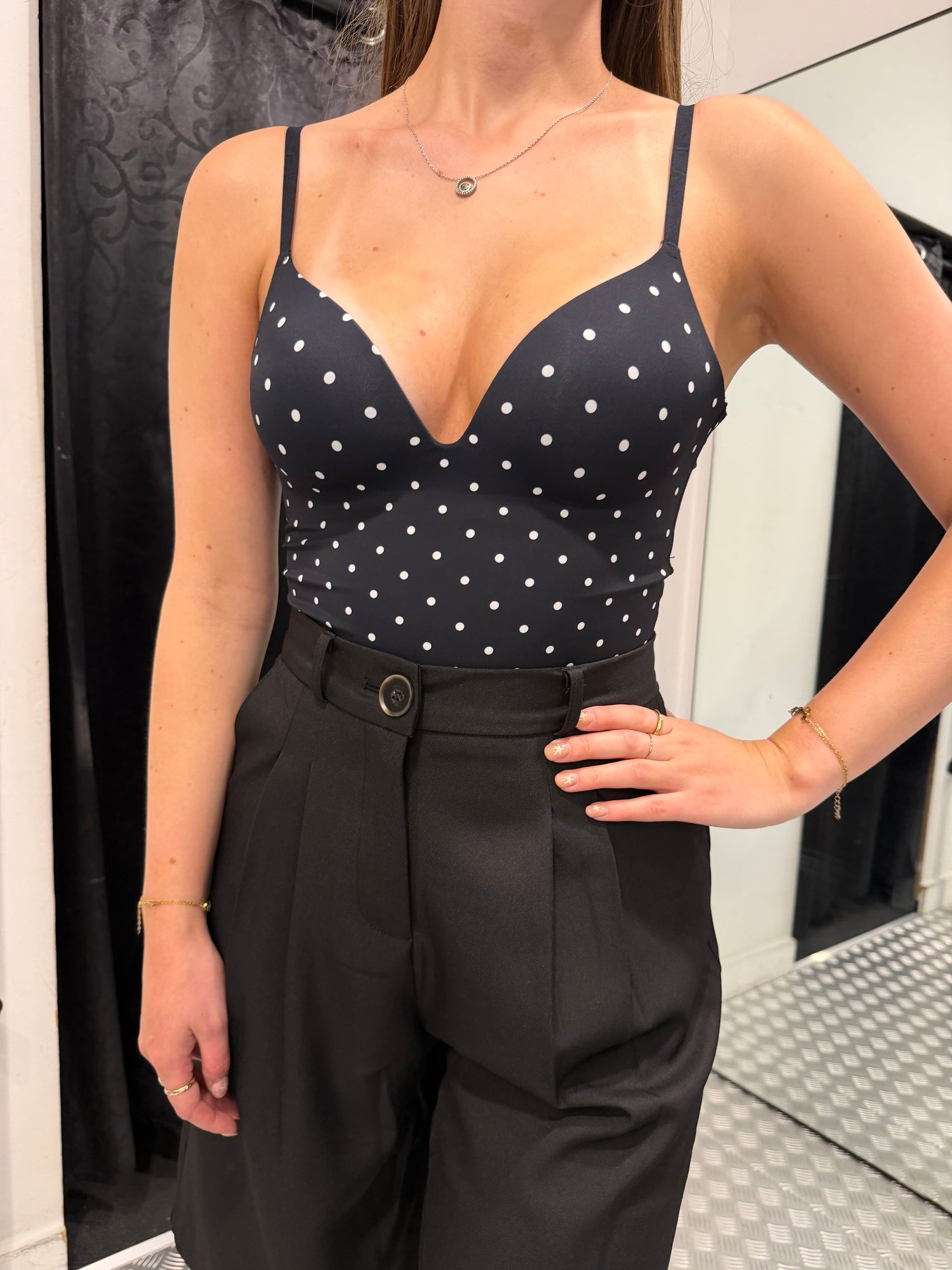 Dot tight body