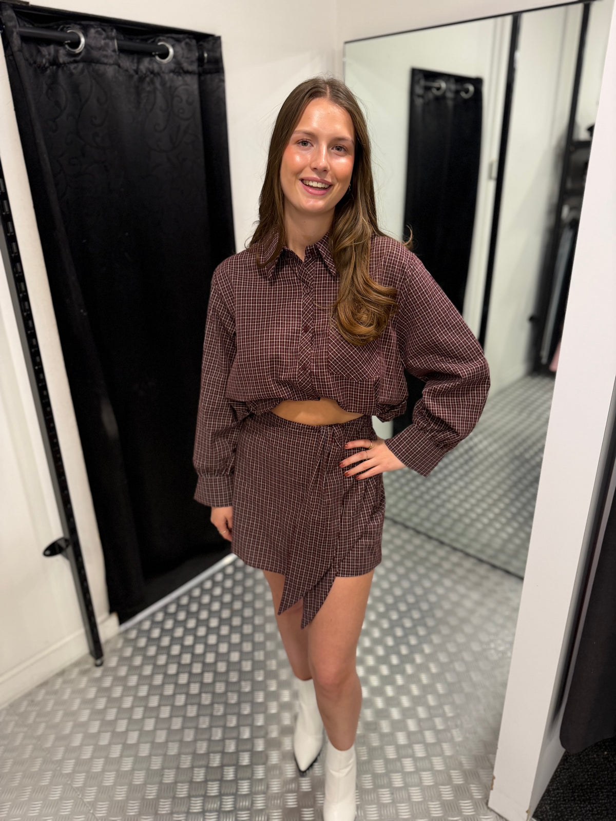 Bordeaux squared cropped blouse