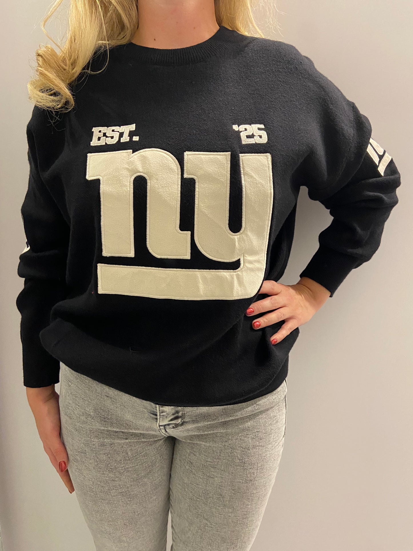 Black New york city sweater