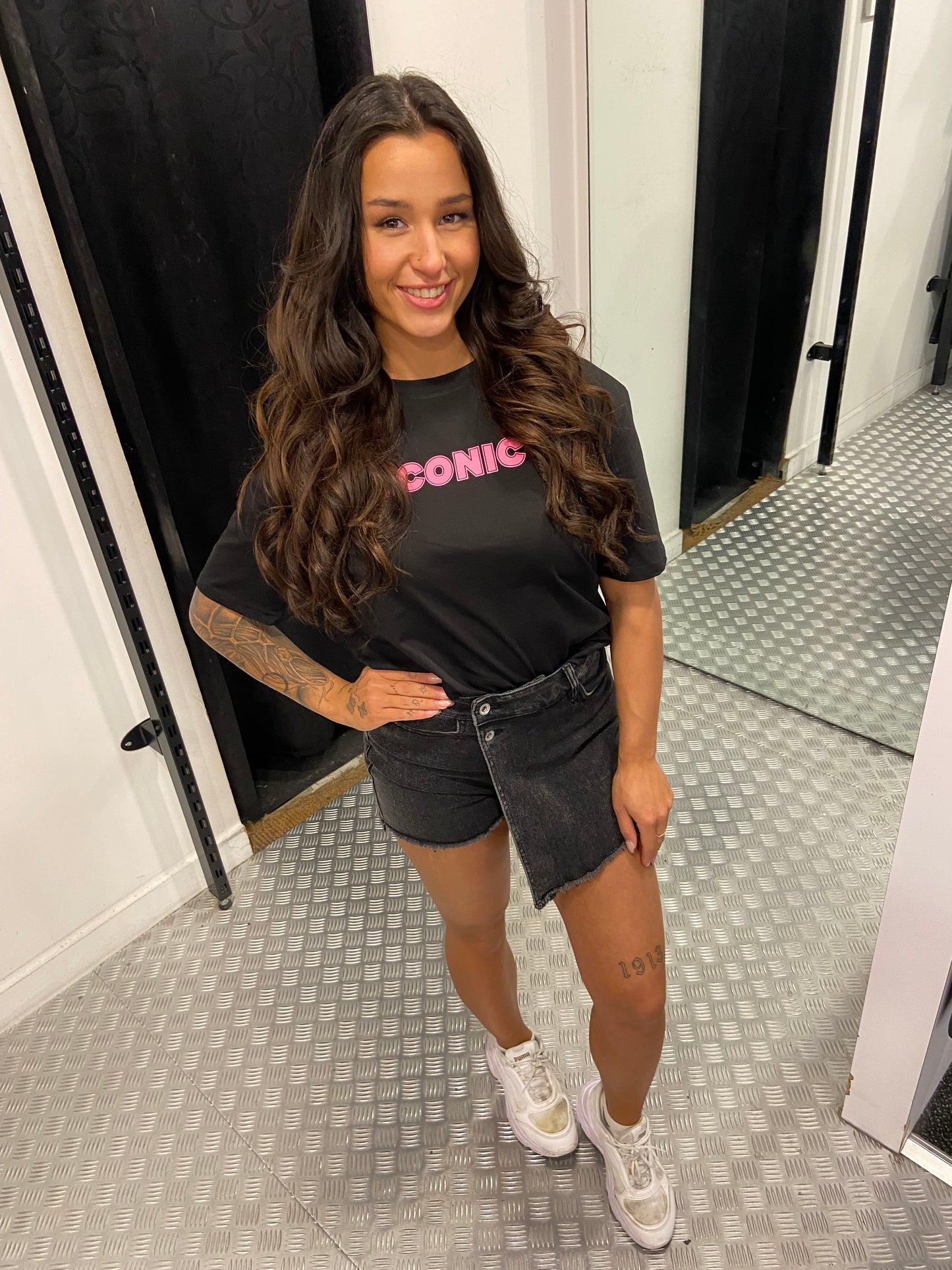 ICONIC tshirt