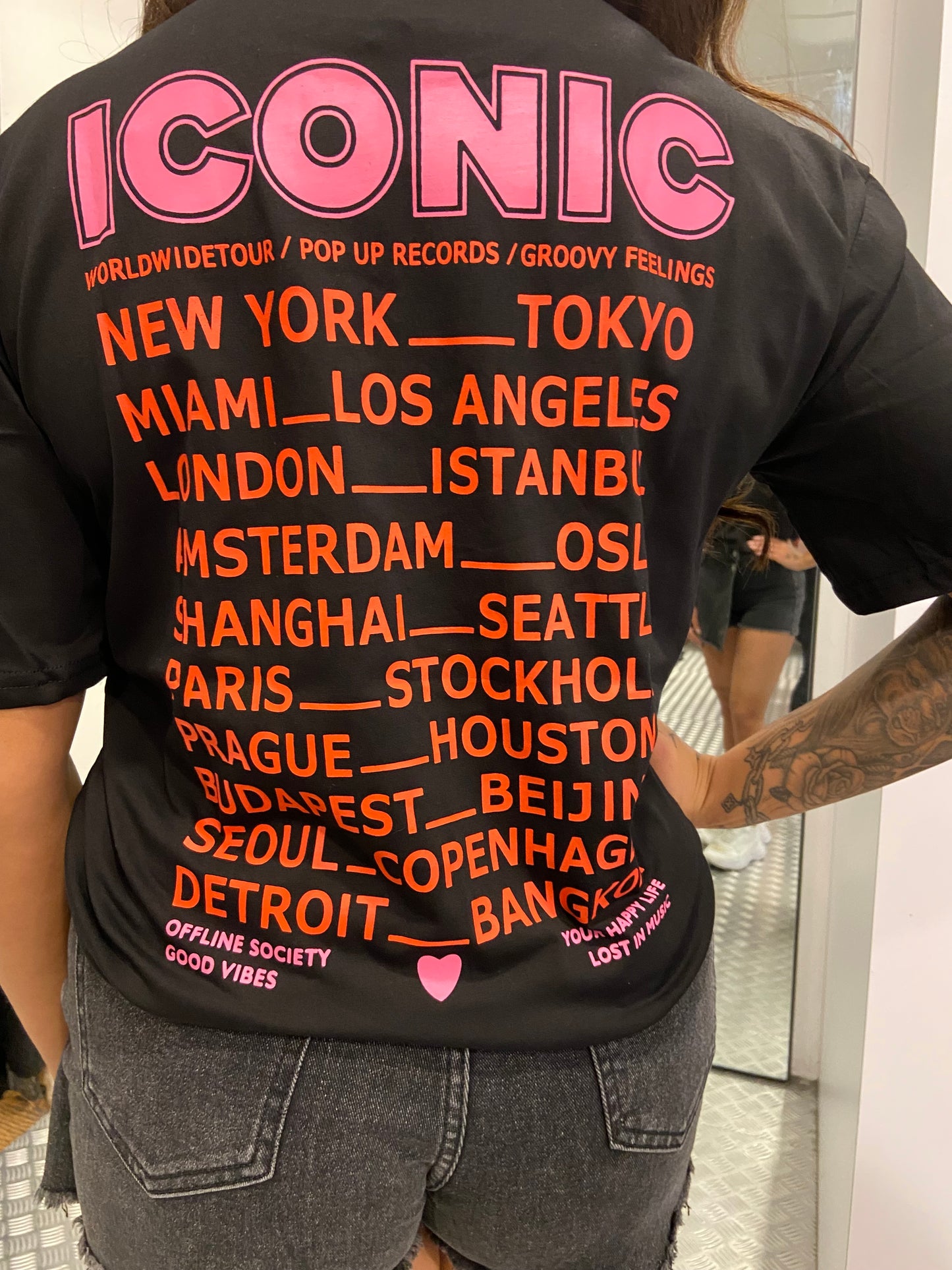 ICONIC tshirt