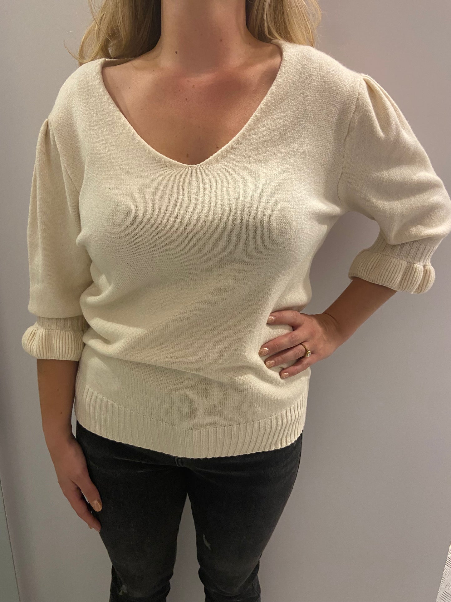 Beige top ruffle