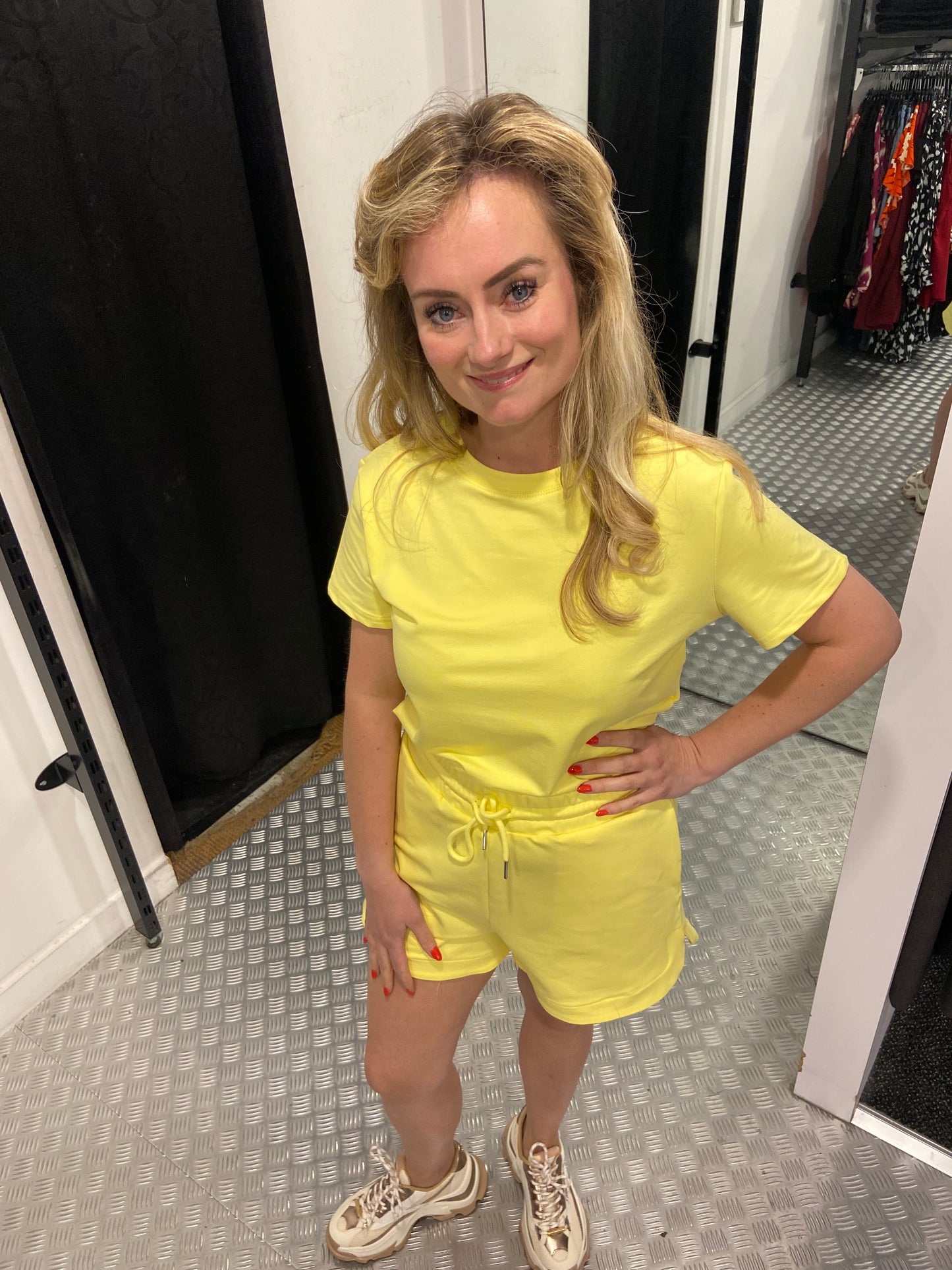 Gele comfy short by swan