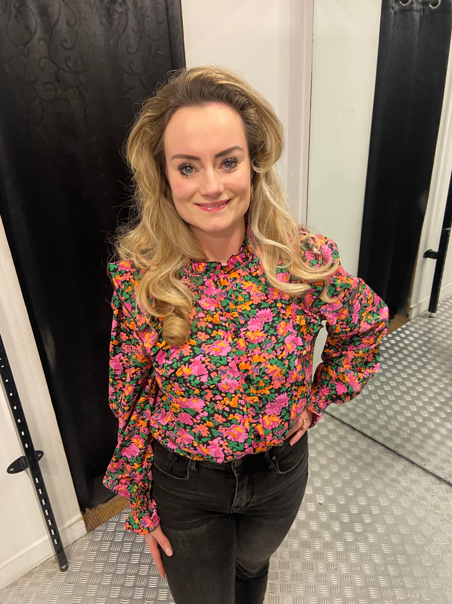 Flower ruffle blouse