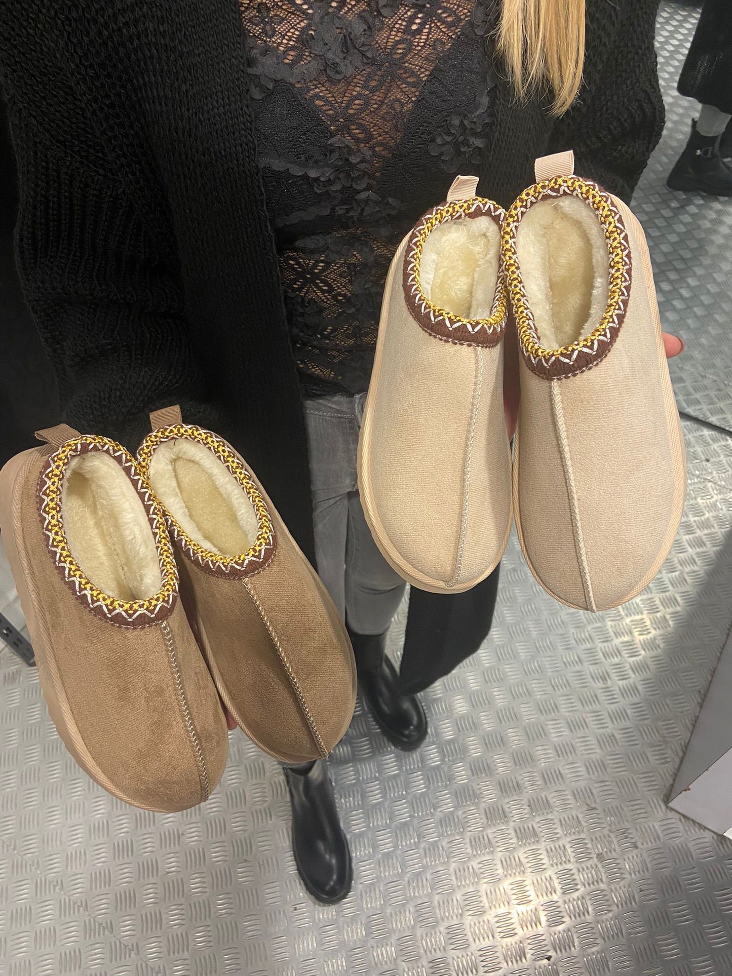 Beige pantoffels