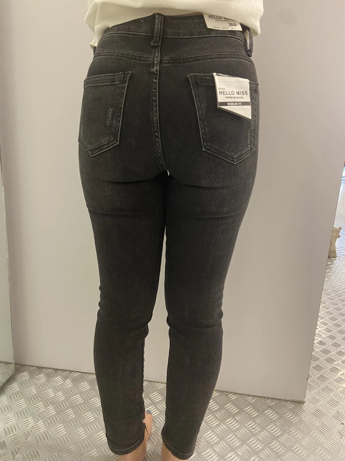 DonkerGrijze jeans regular Hello Miss