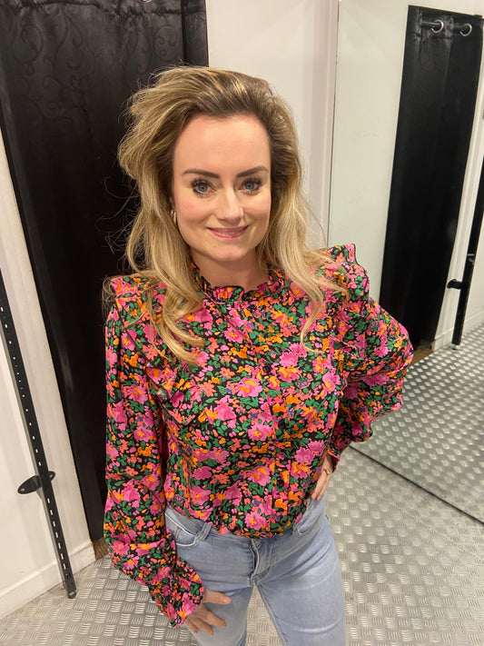 Flower ruffle blouse