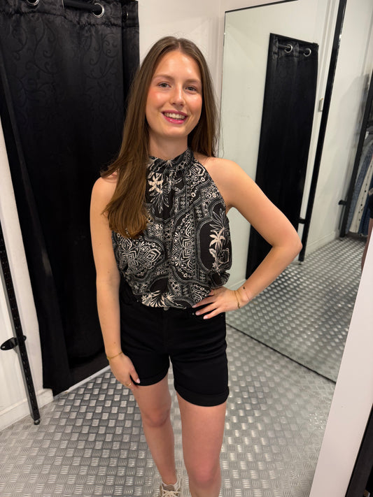 Marmary loose black top