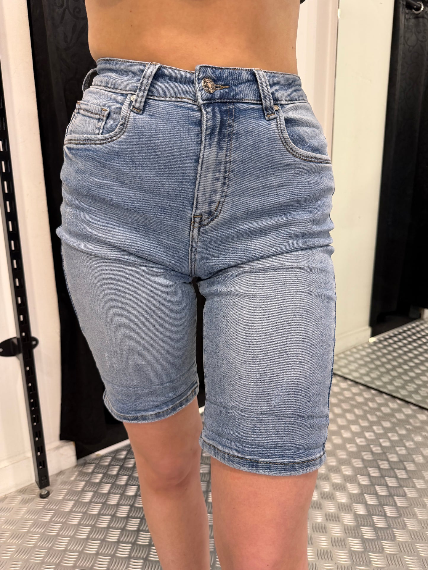 Denim stretchy short Sara