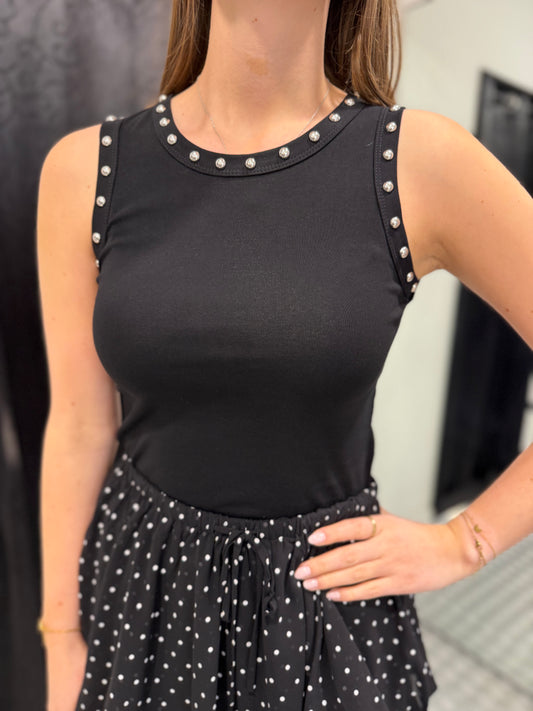 Black top studs