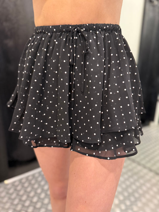 Dottie ruffle skort black