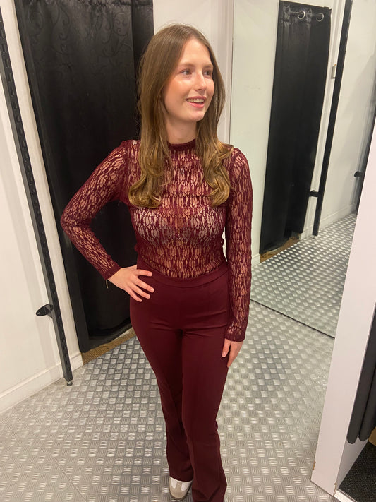 Bordeaux lace top