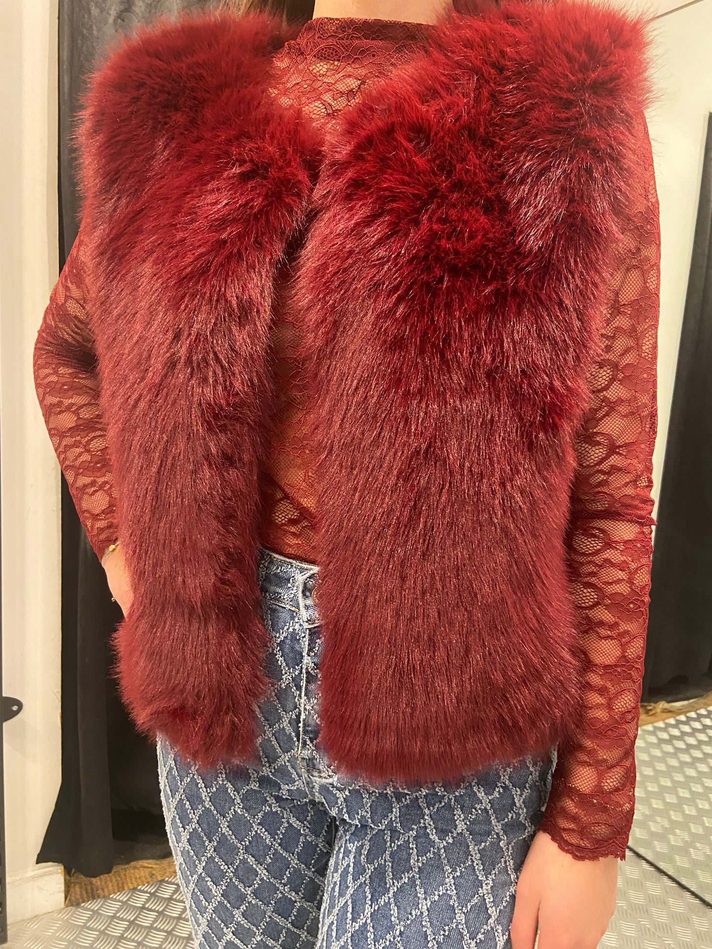 Bordeaux fluffy gilet