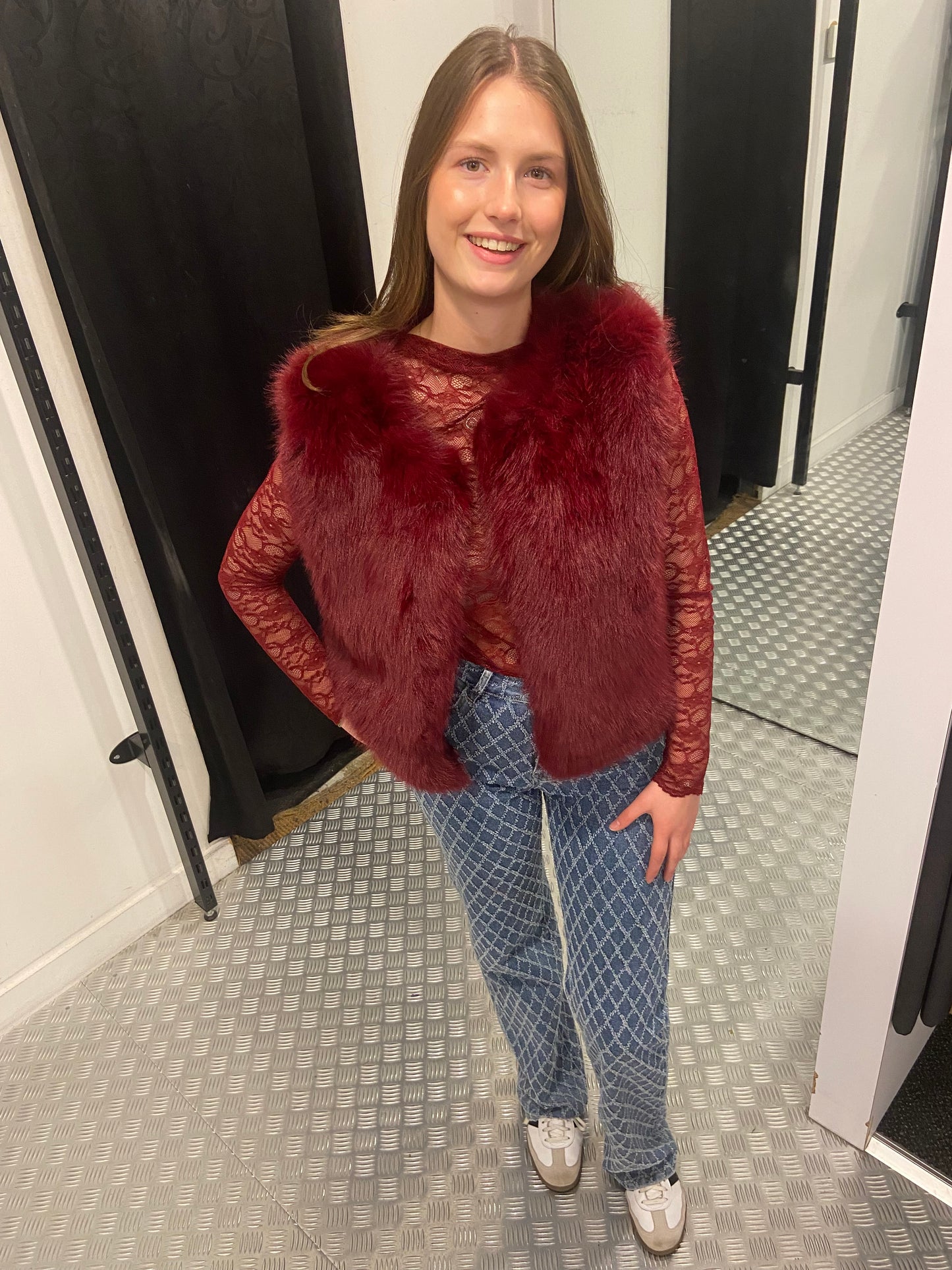 Bordeaux fluffy gilet