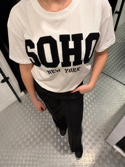Wit SOHO tshirt