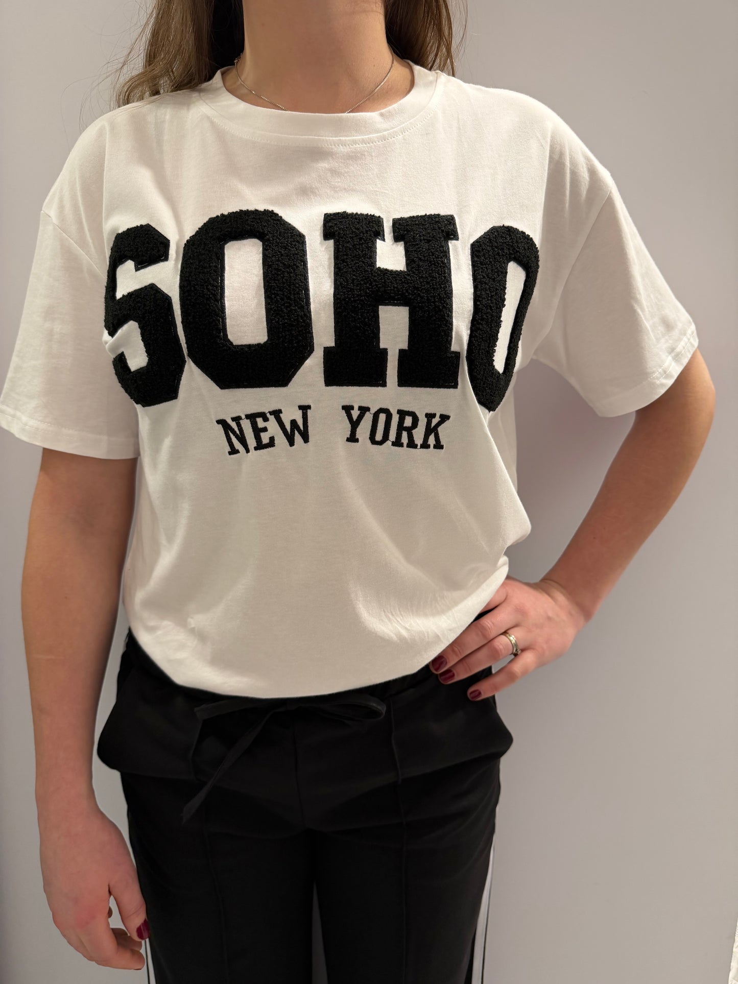 Wit SOHO tshirt