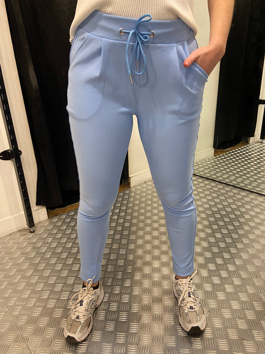 Lichtblauwe joggingbroek
