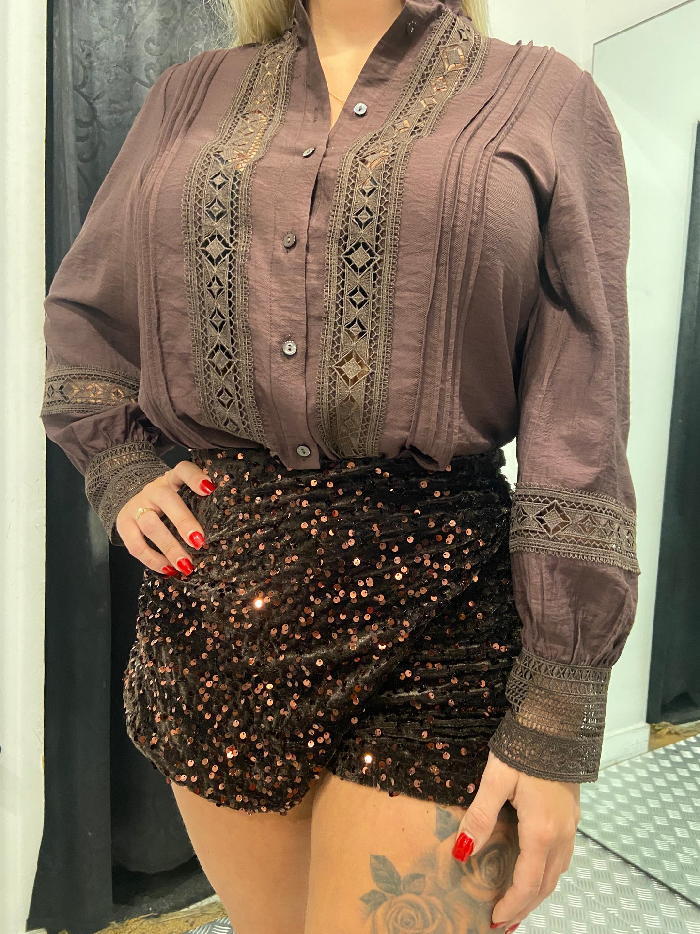 Brown velvet paillet skort