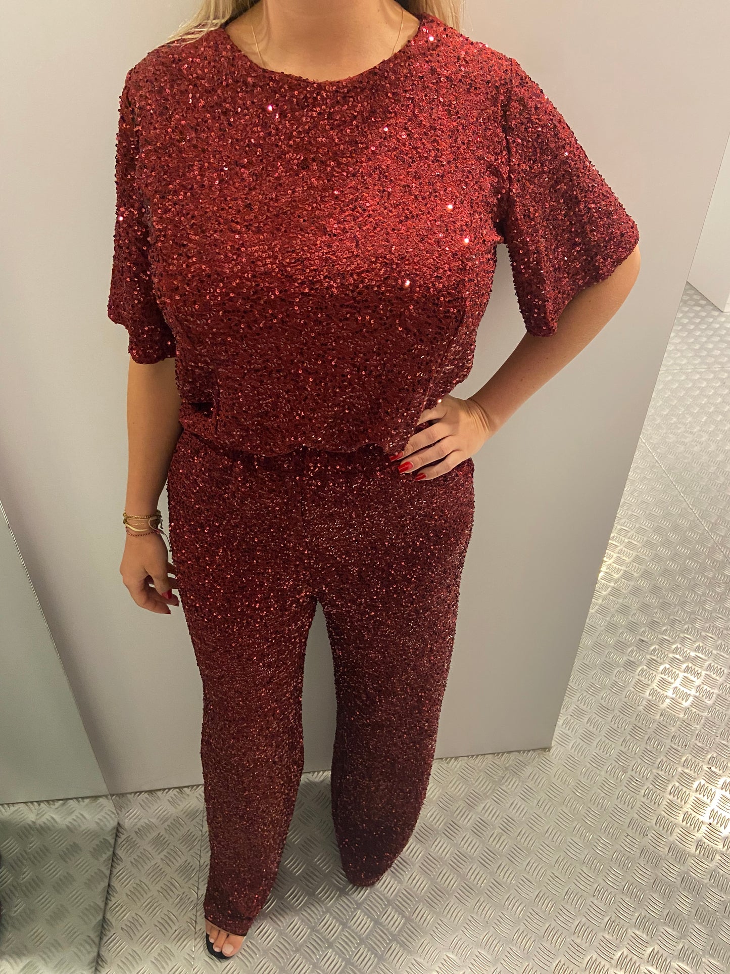 Bordeaux paillet top