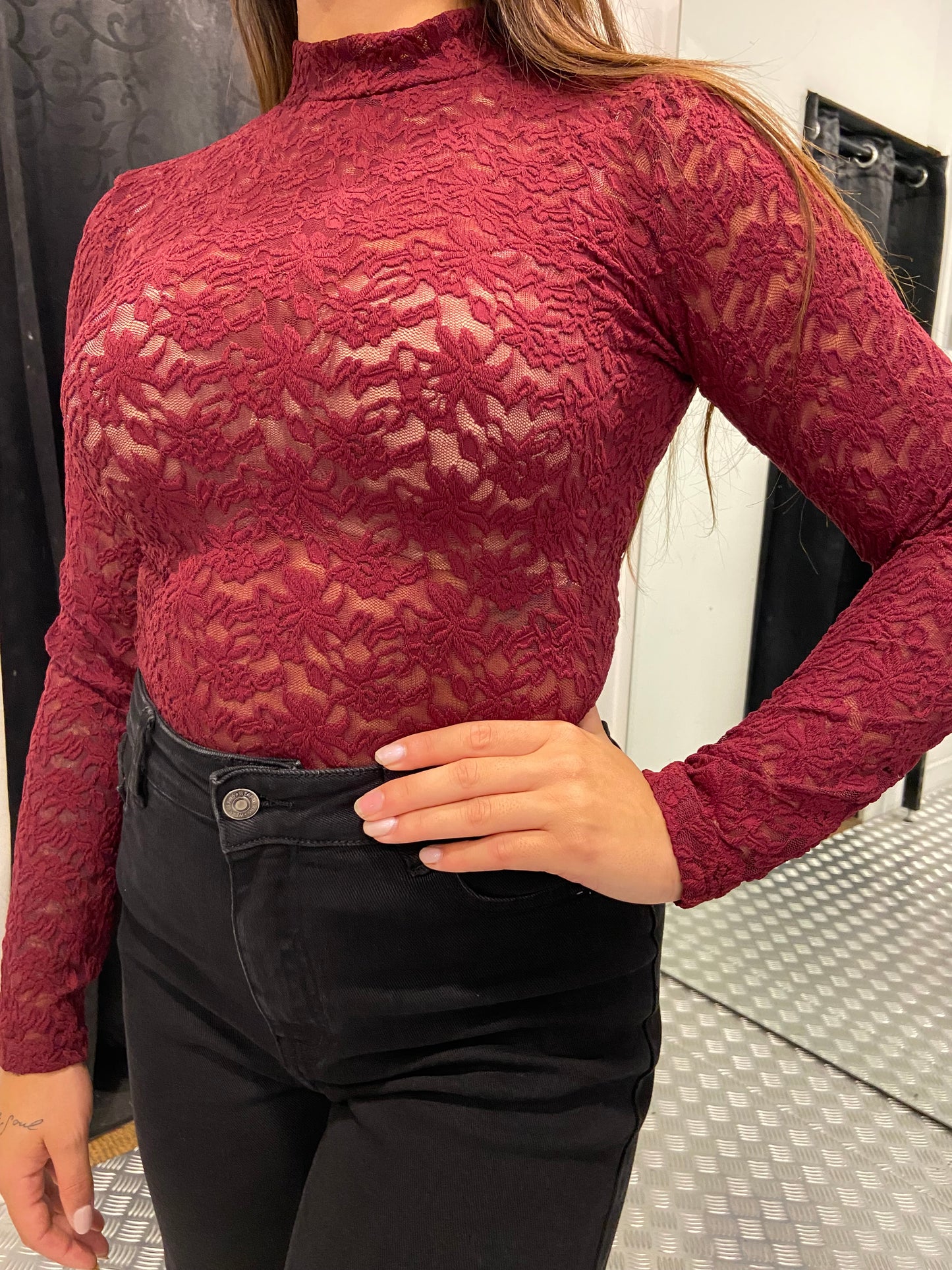 Bordeaux lace top