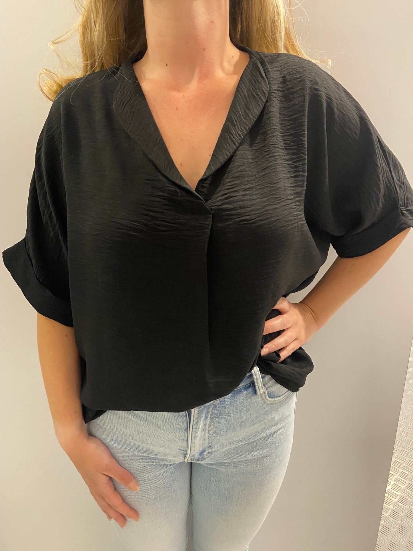 Vhals blouse zwart