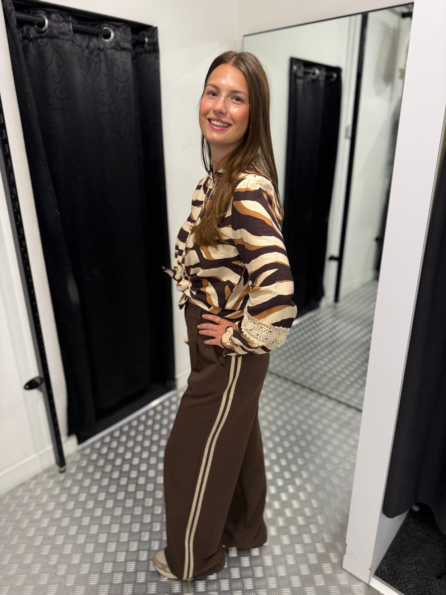 Brown striped pantalon