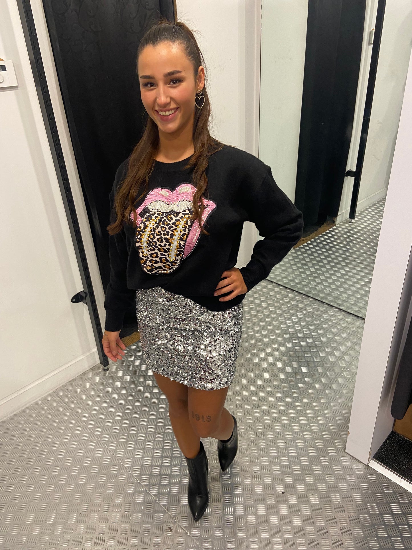 Kiss sweater