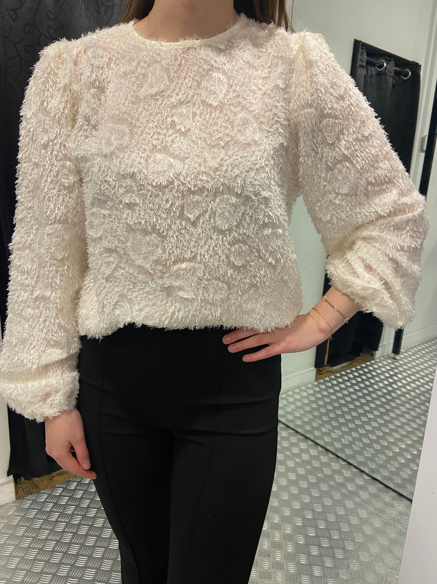 Elize fluffy blouse
