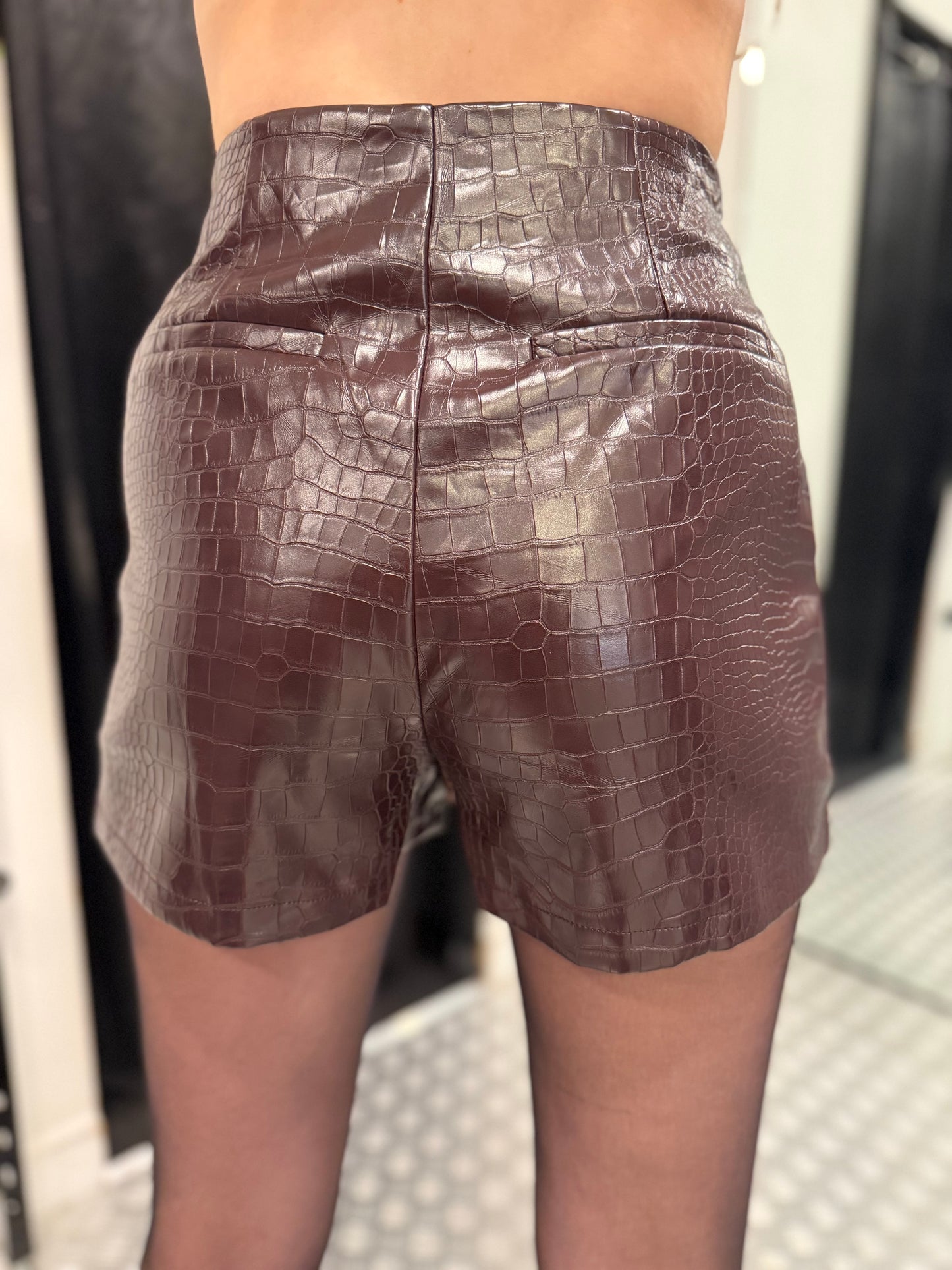Plum snake leatherlook skort