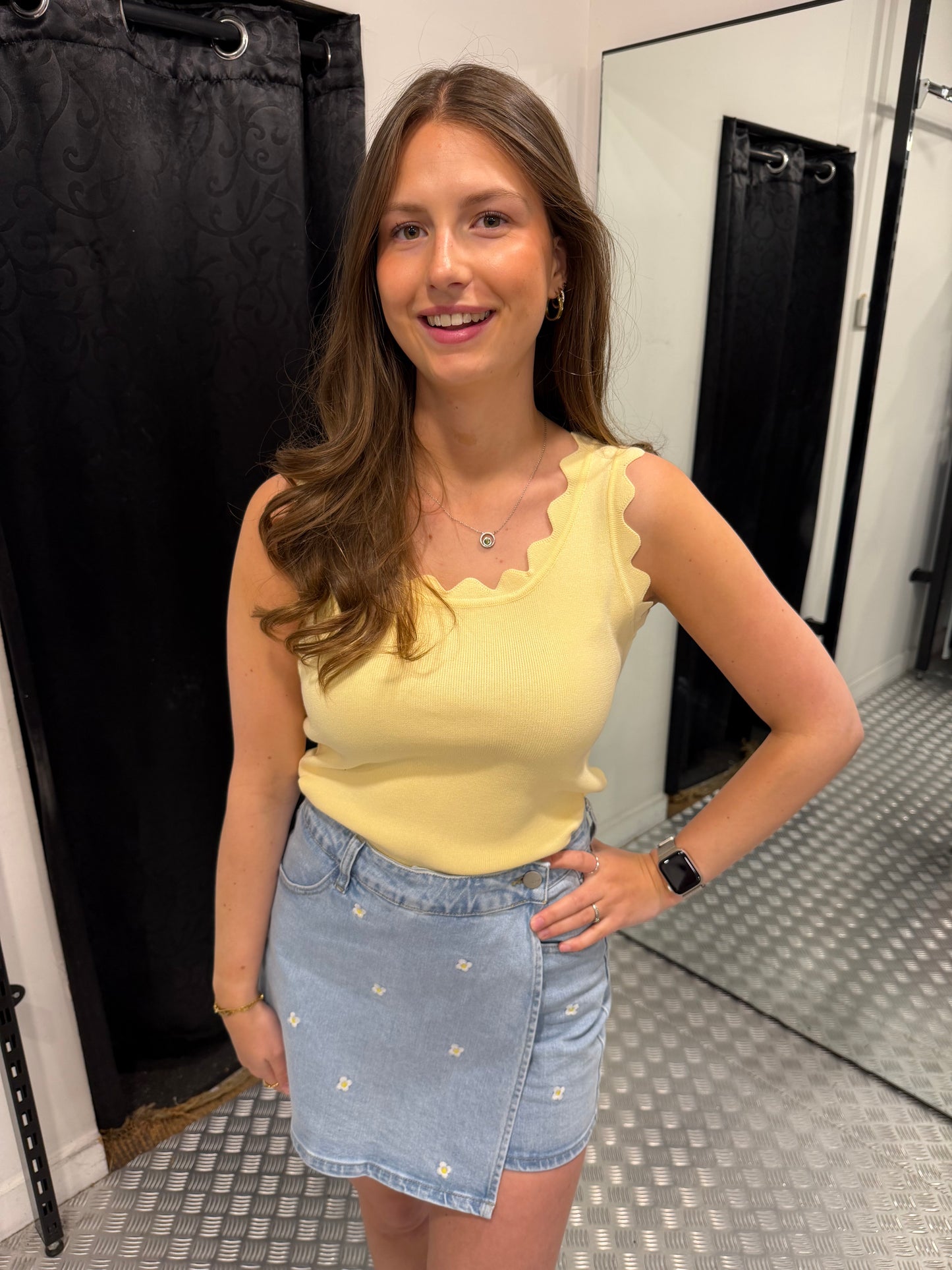 Denim skort sunflowers