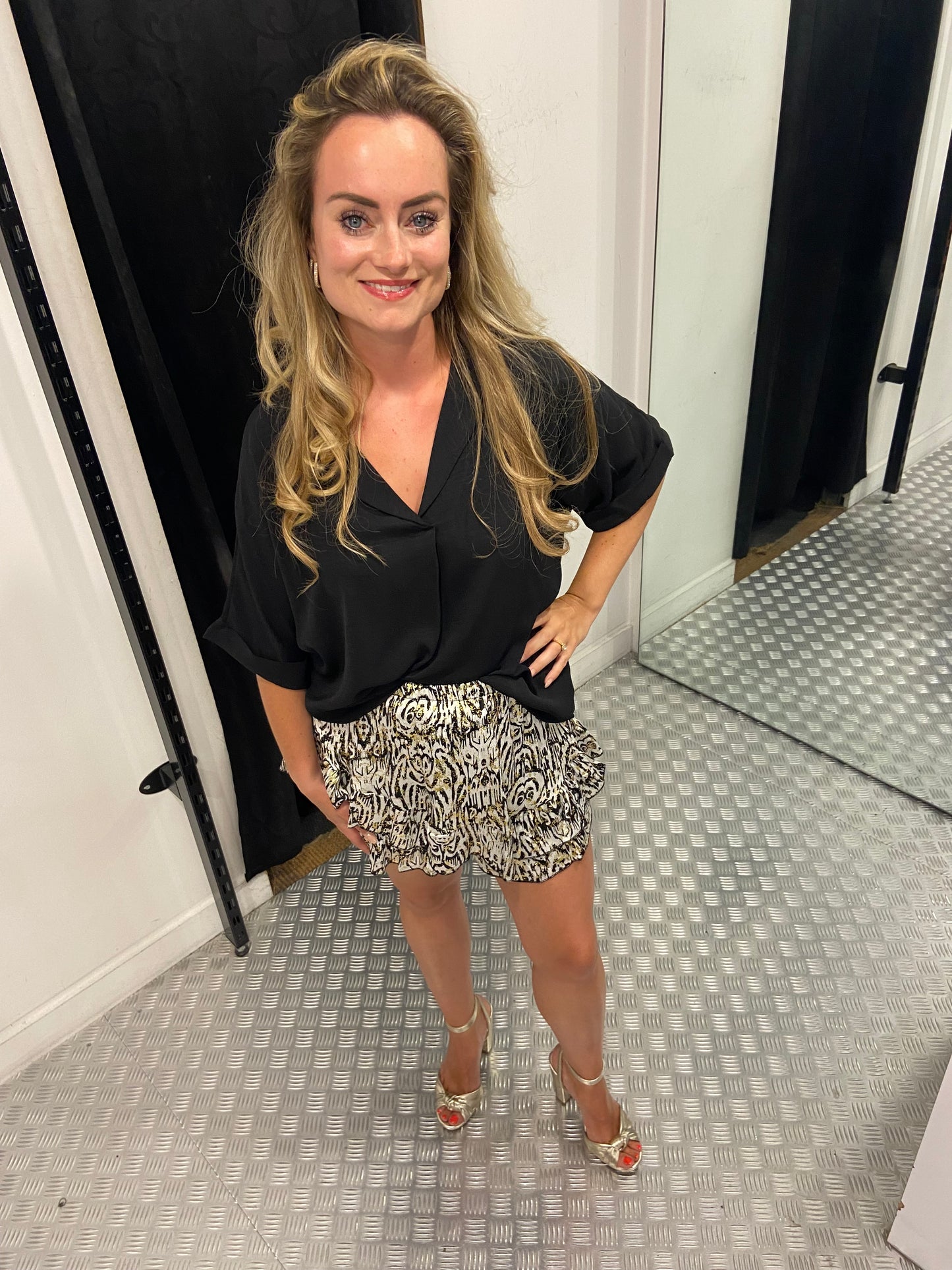 Golden skort