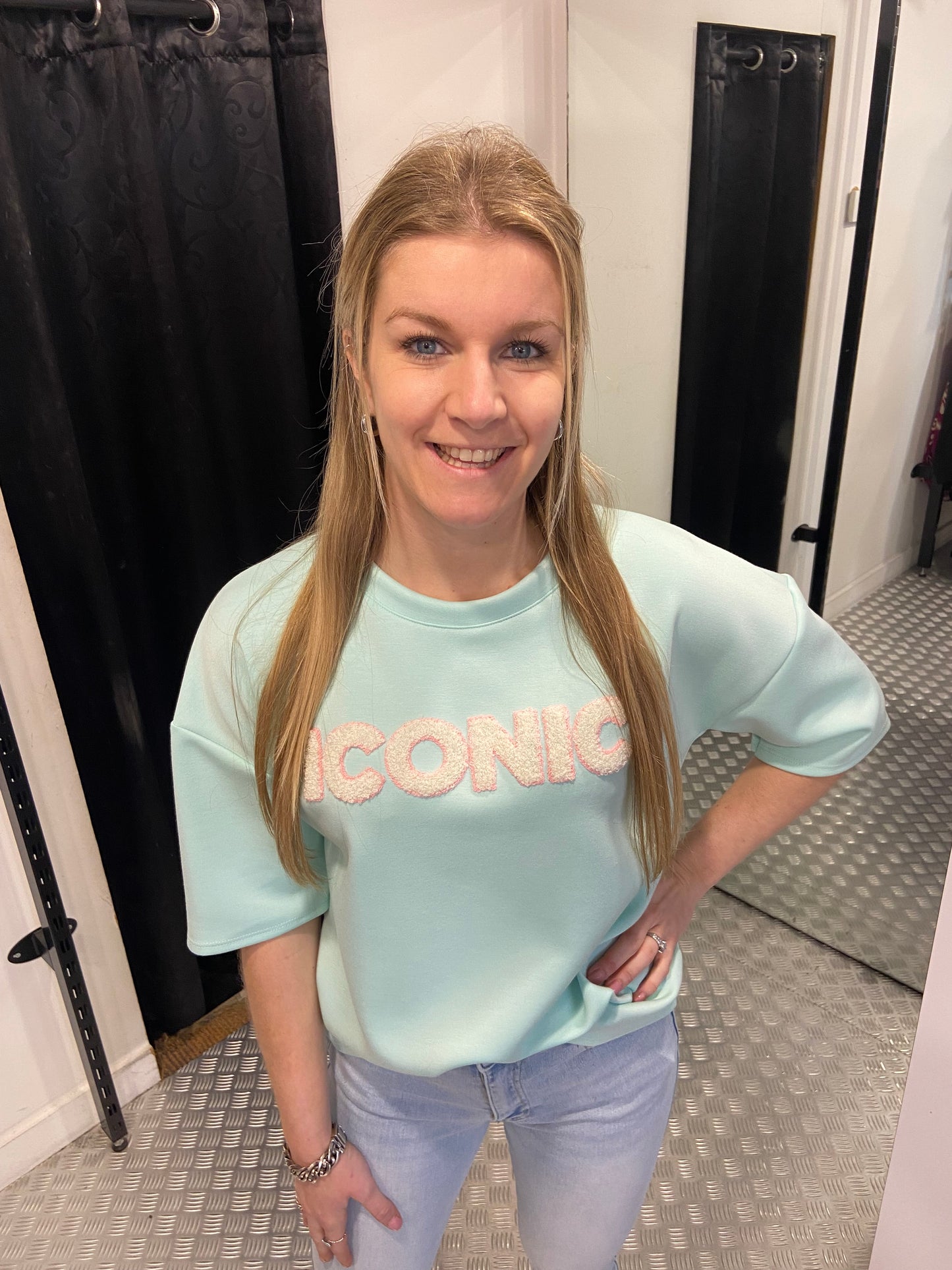 ICONIC mint top