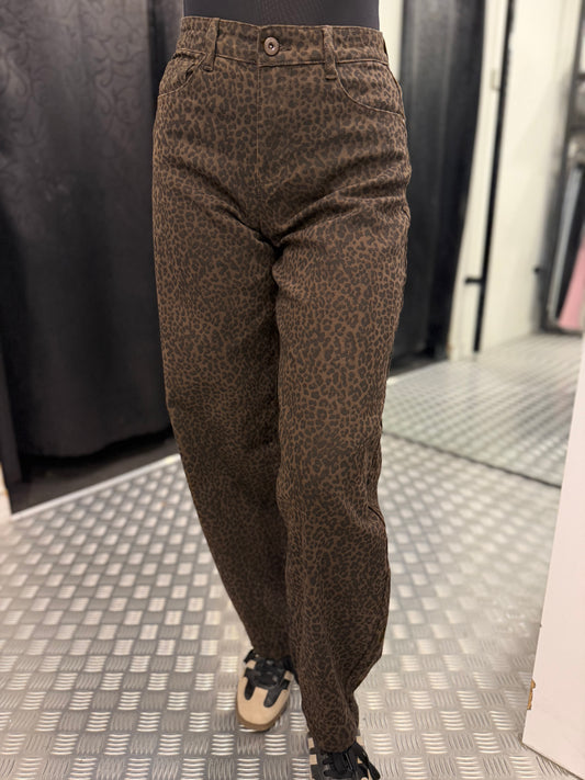 Cheetah ballon jeans