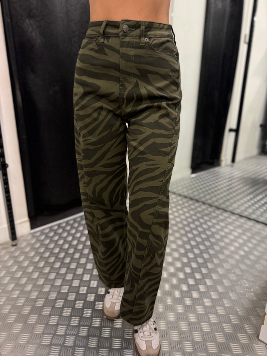 Zebra ballon jeans legergroen