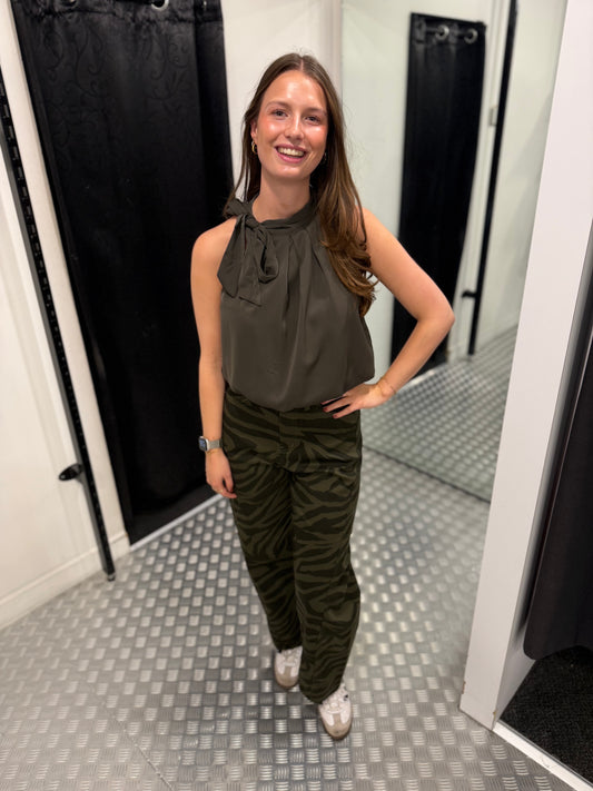 Army bow tie top