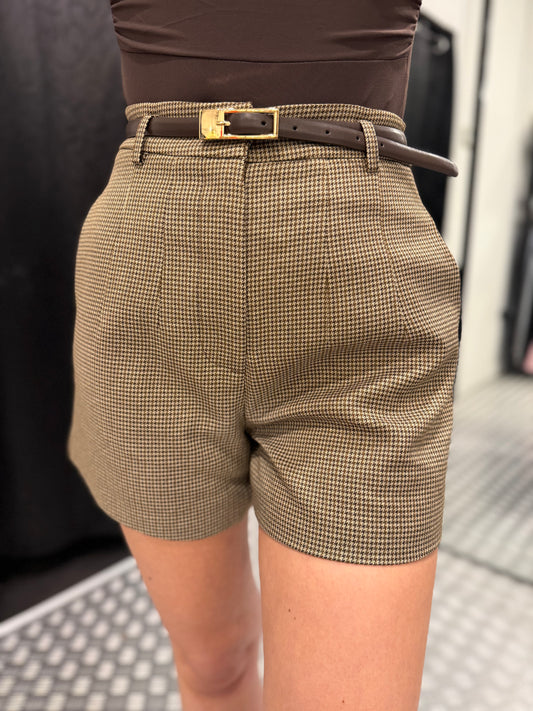 Squared short