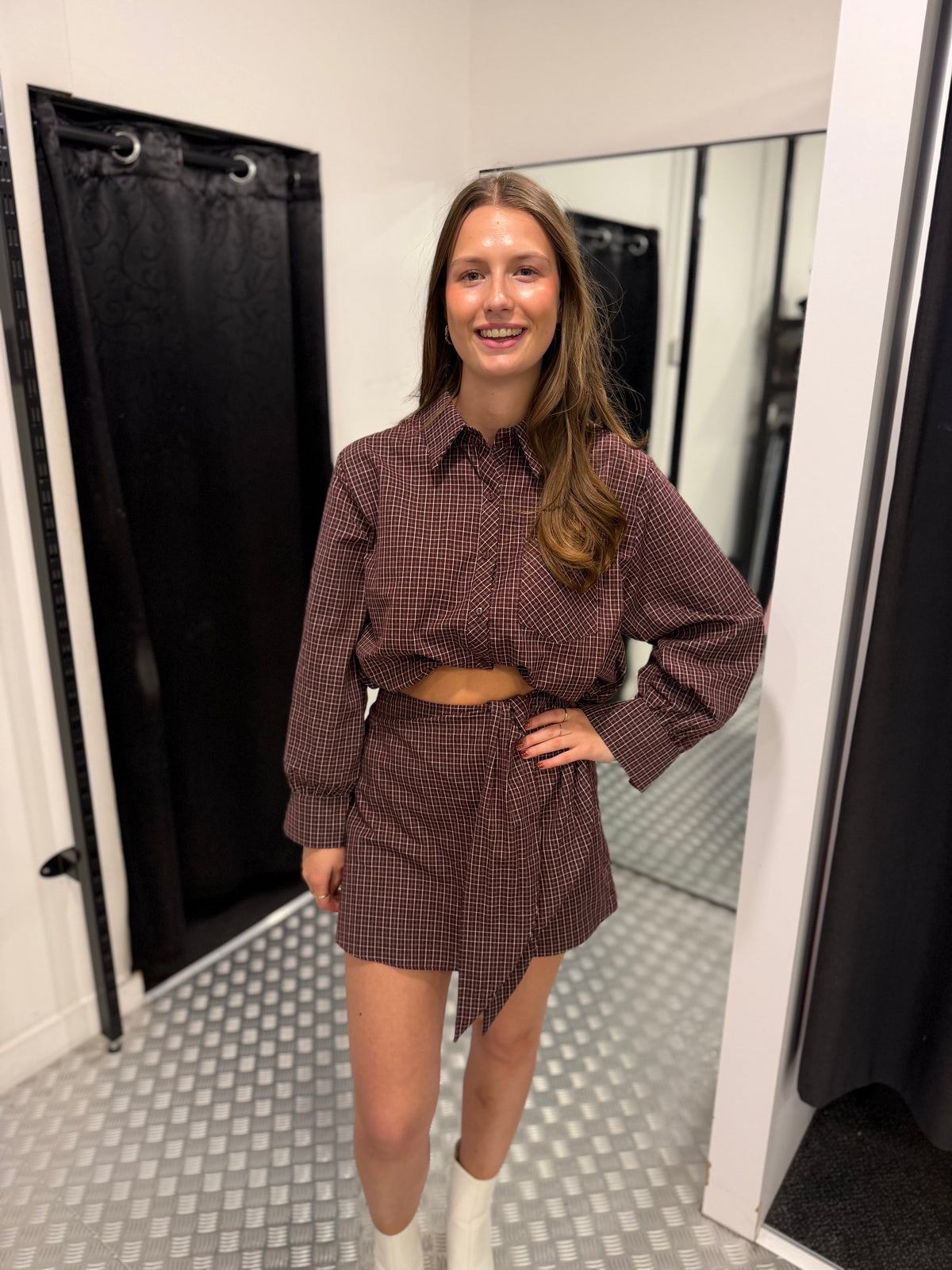 Bordeaux squared cropped blouse