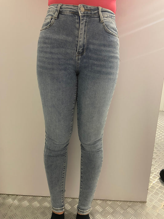 Laulia high waisted skinny medium